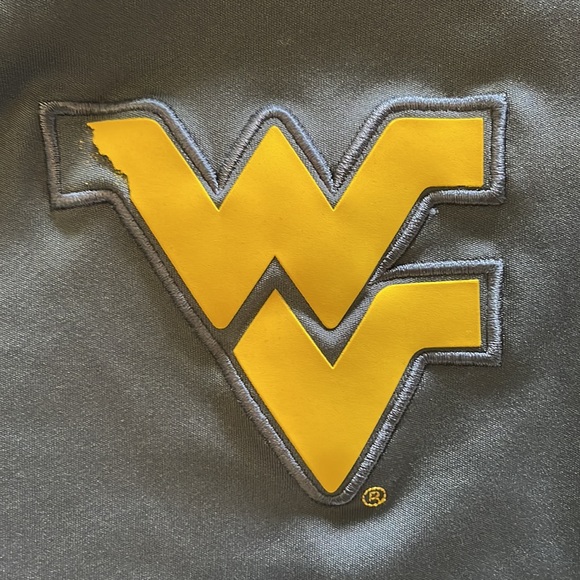 Nike West Virginia (WVU) Training Shorts - Picture 3 of 5